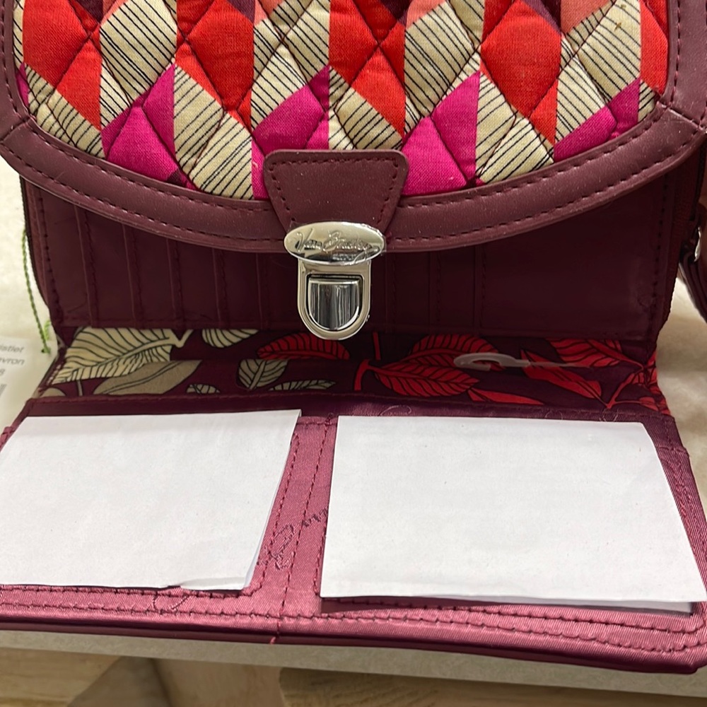 NWT Vera Bradley clutch